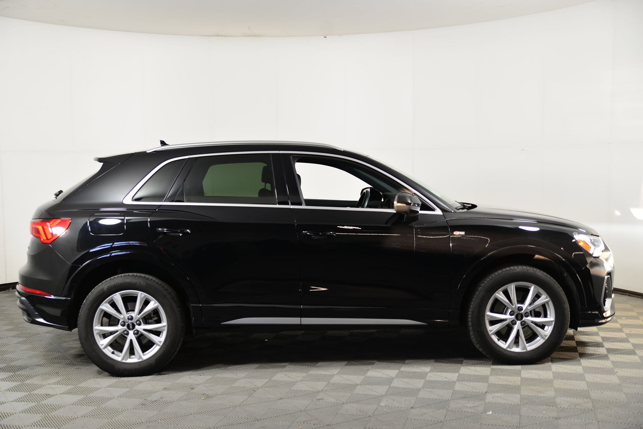 Certified 2022 Audi Q3 2.0T Premium Plus image 7