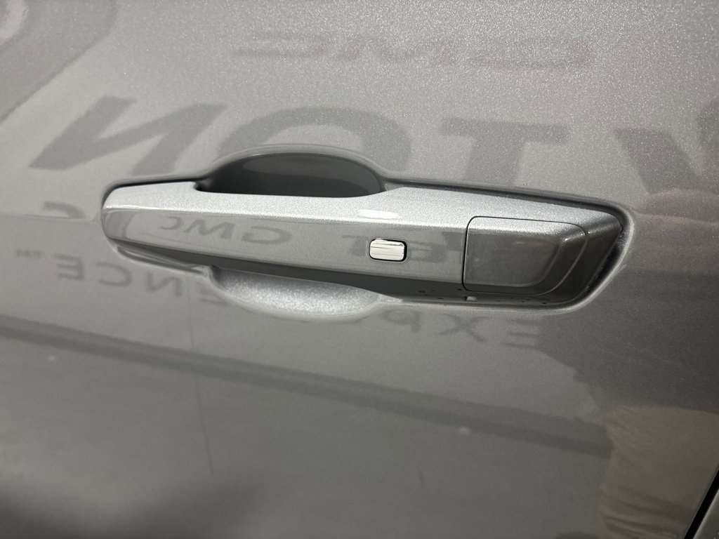 New 2026 GMC Terrain AT4 w/ Convenience Package III image 10