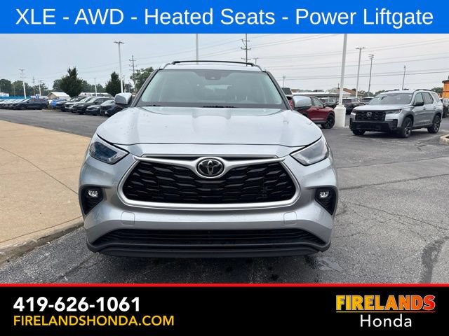 Used 2024 Toyota Highlander XLE AWD/4WD image 8