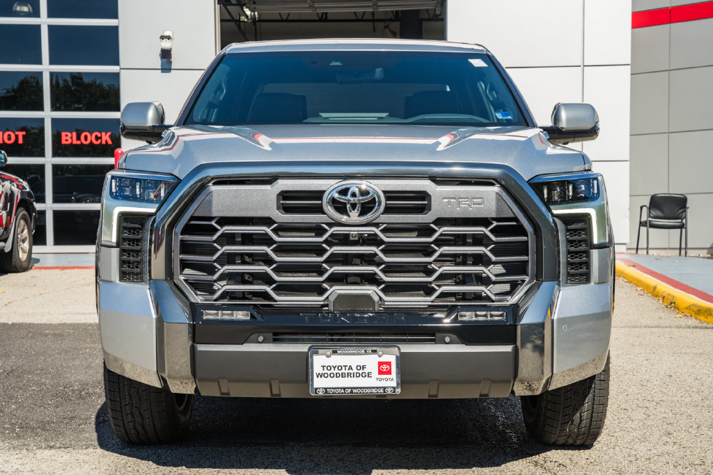New 2026 Toyota Tundra Platinum w/ TRD Off-Road Package AWD/4WD image 2