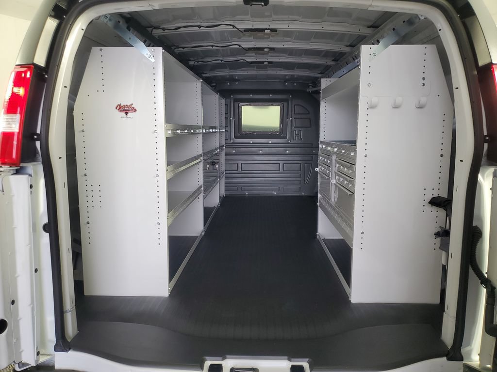 New 2026 Chevrolet Express 2500 Extended w/ Communications Package RWD image 15