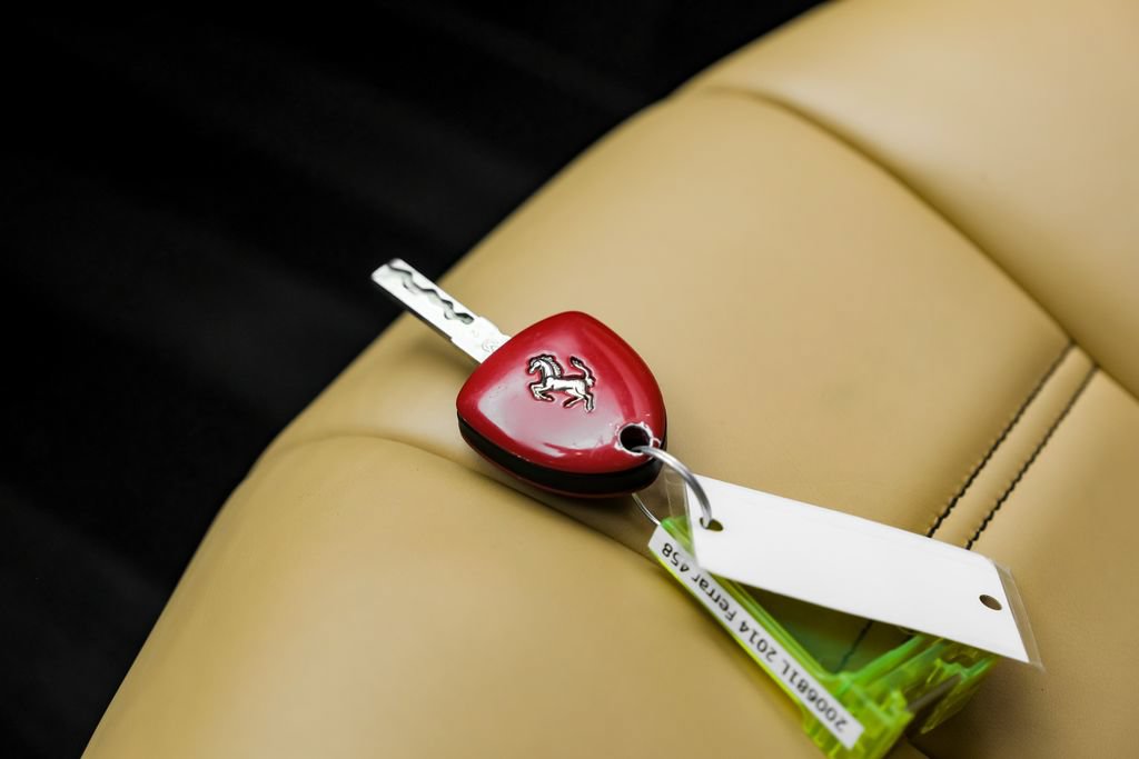 Used 2014 Ferrari 458 Spider RWD image 66