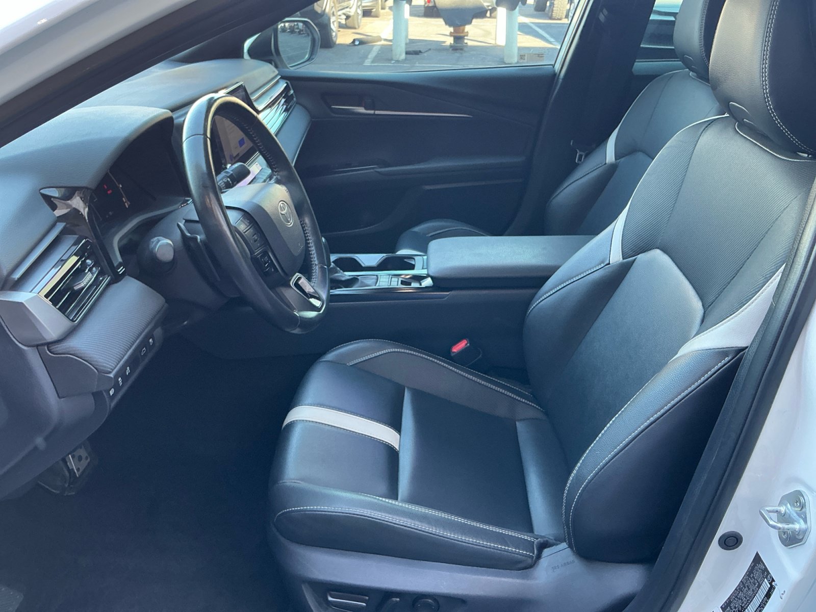 Certified 2025 Toyota Camry SE FWD image 14