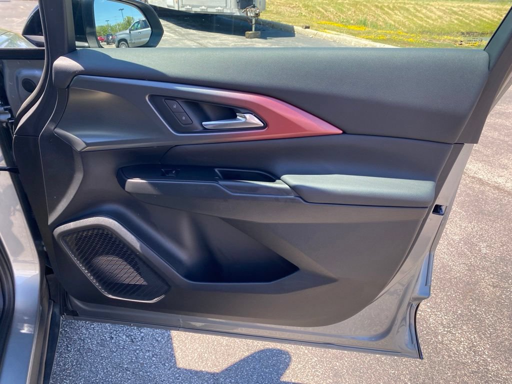 New 2025 Chevrolet Equinox EV RS FWD image 20