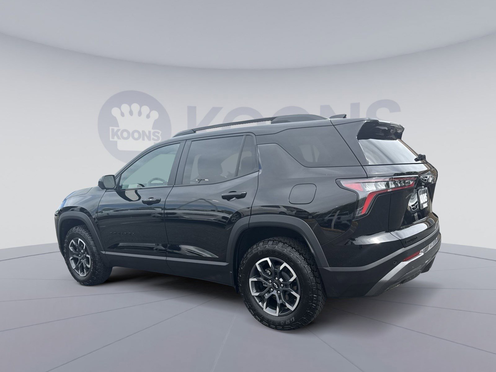 Used 2026 Chevrolet Equinox ACTIV w/ Safety and Technology Package FWD image 4