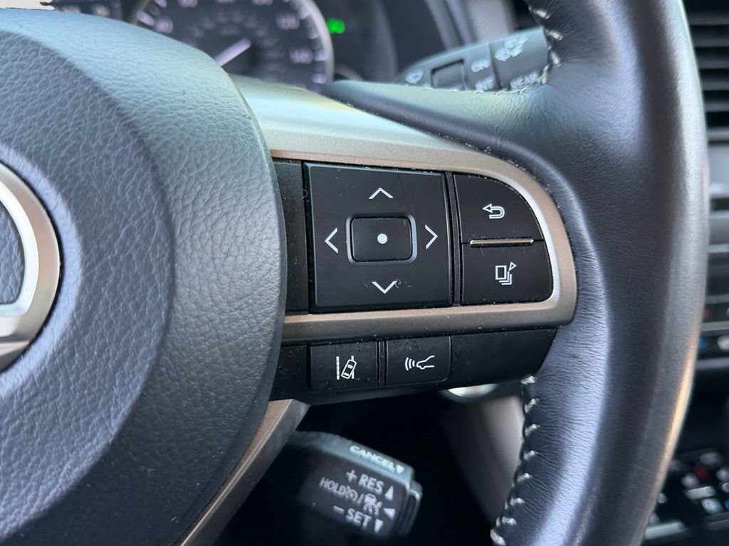 Used 2019 Lexus RX 350L Luxury w/ Accessory Package AWD/4WD image 19