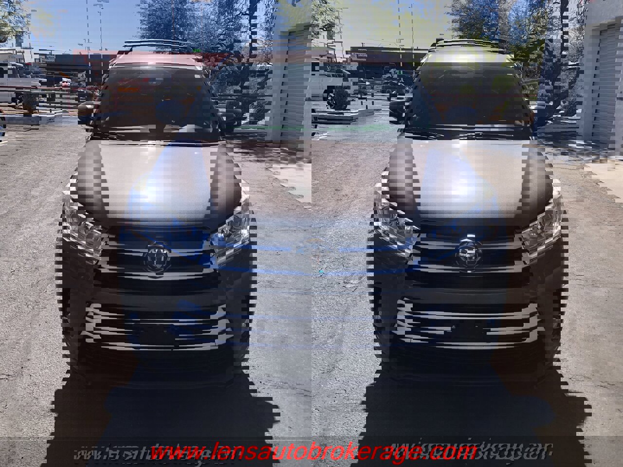 Used 2017 Toyota Highlander Plus image 3