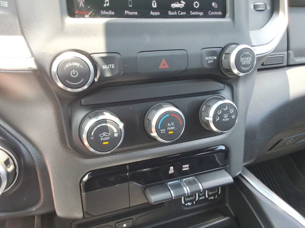 Used 2019 RAM 1500 Big Horn RWD image 34