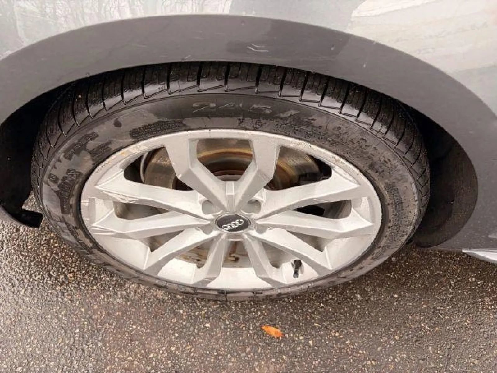 Used 2019 Audi A4 2.0T Premium w/ Convenience Package image 38