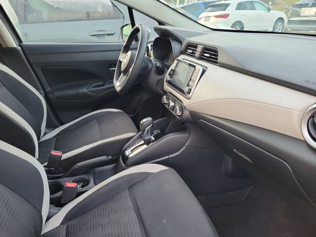 Used 2021 Nissan Versa SV image 33