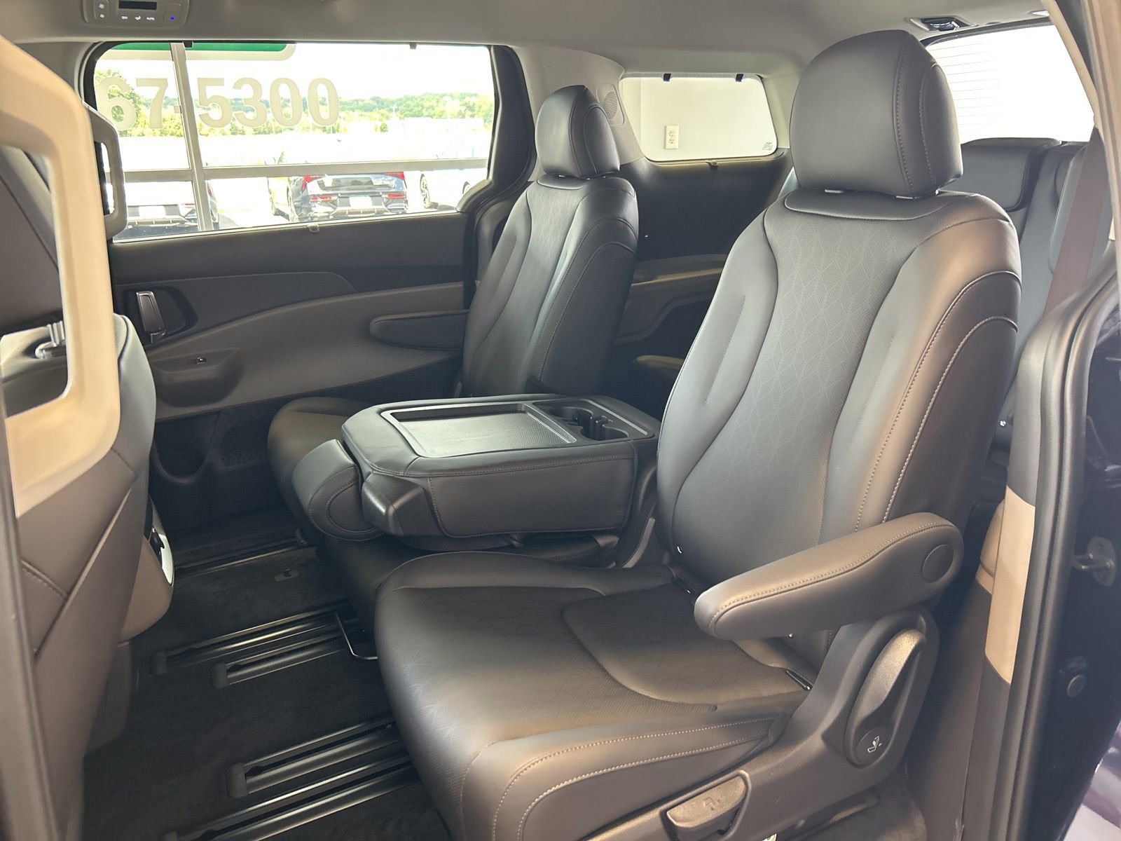 New 2026 Kia Carnival EX image 14