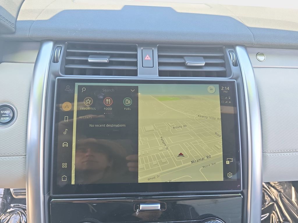 Certified 2023 Land Rover Discovery HSE R-Dynamic image 24