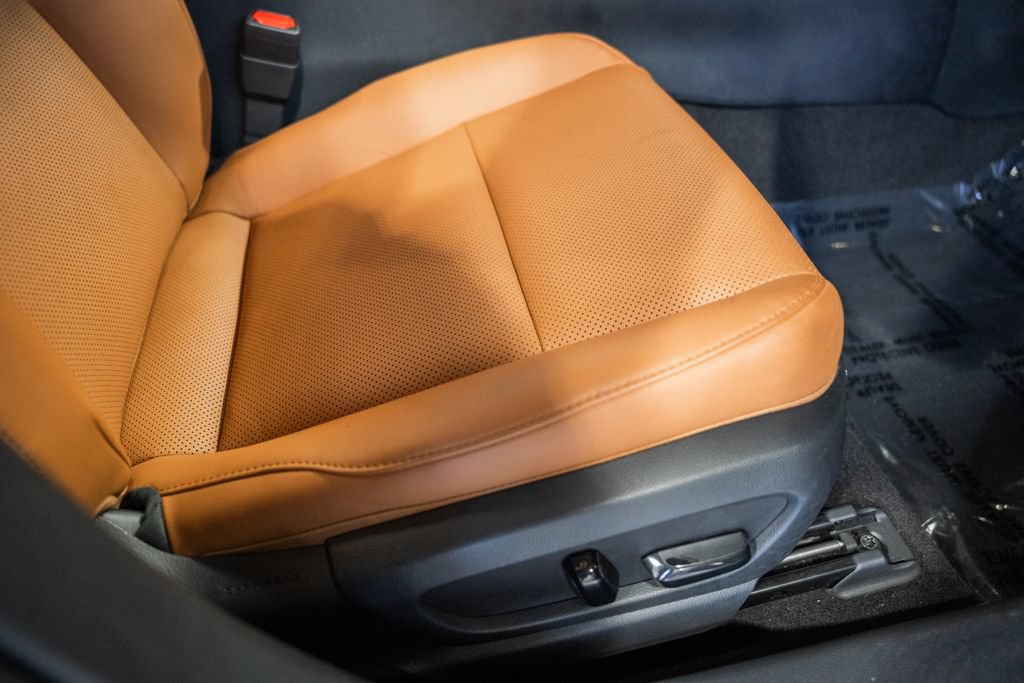 Used 2019 Lexus UX 200 w/ Premium Package FWD image 34