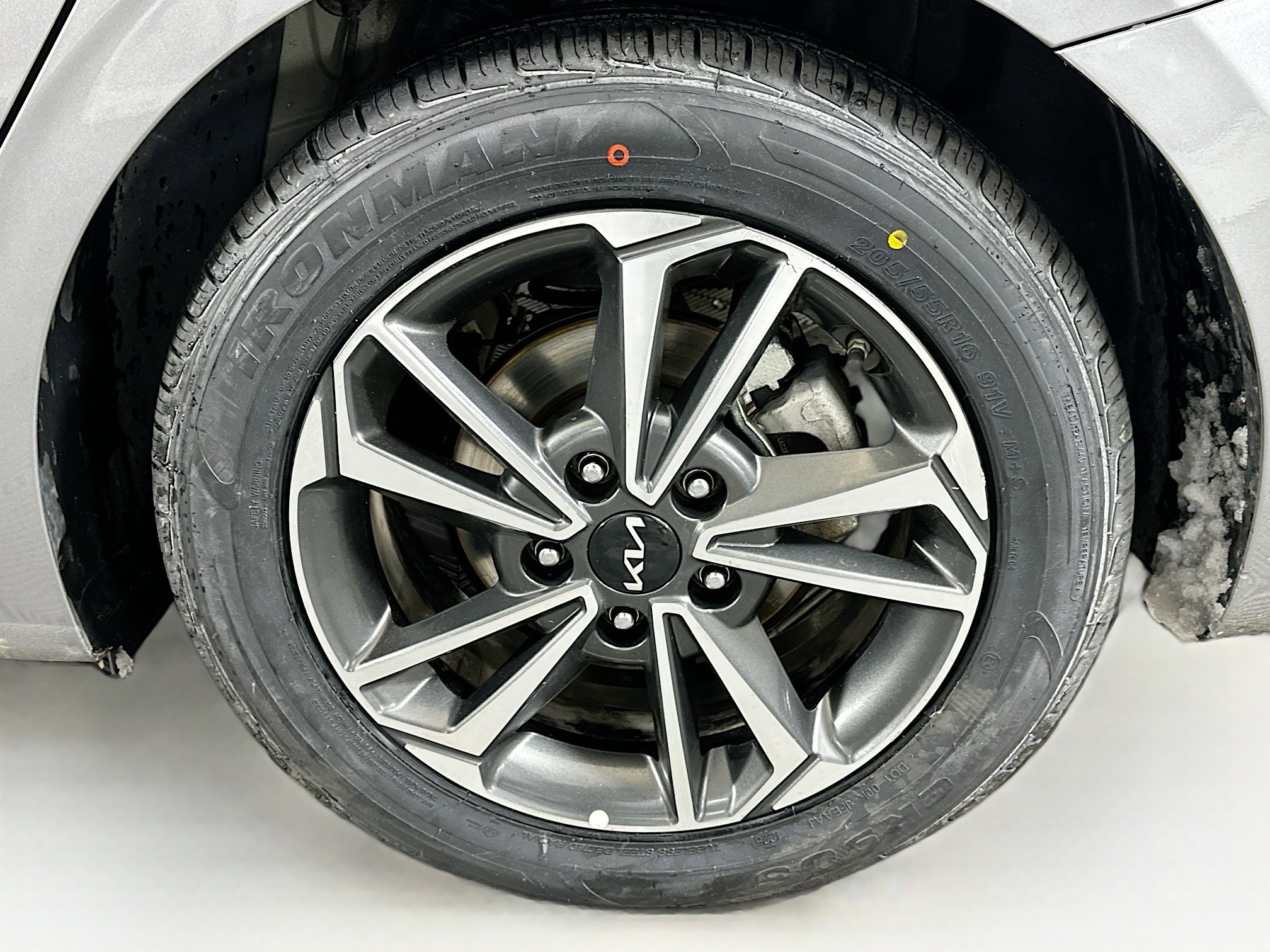 Used 2024 Kia Forte LXS image 11