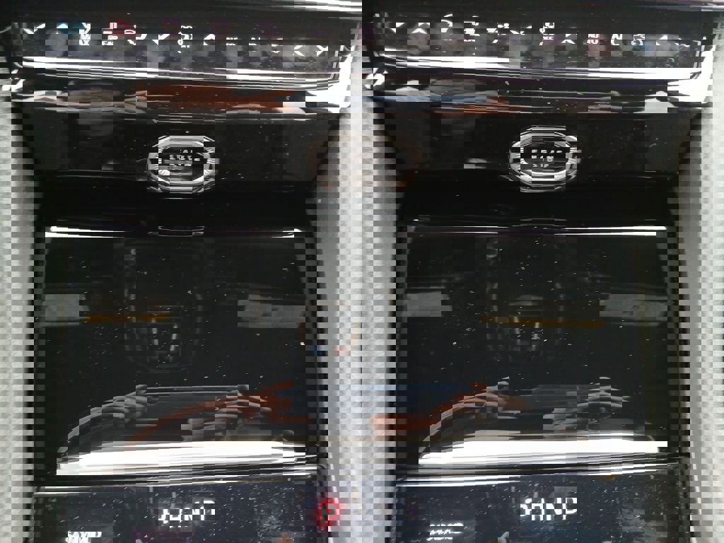 New 2026 Jeep Grand Cherokee L Laredo image 19