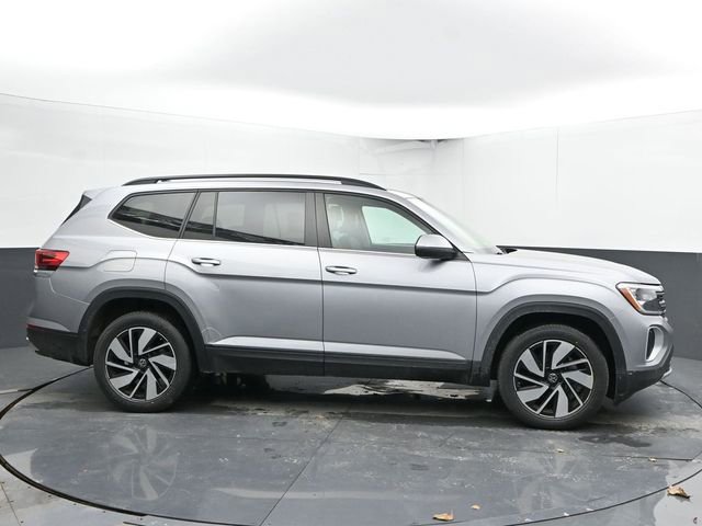 Used 2024 Volkswagen Atlas SE image 11