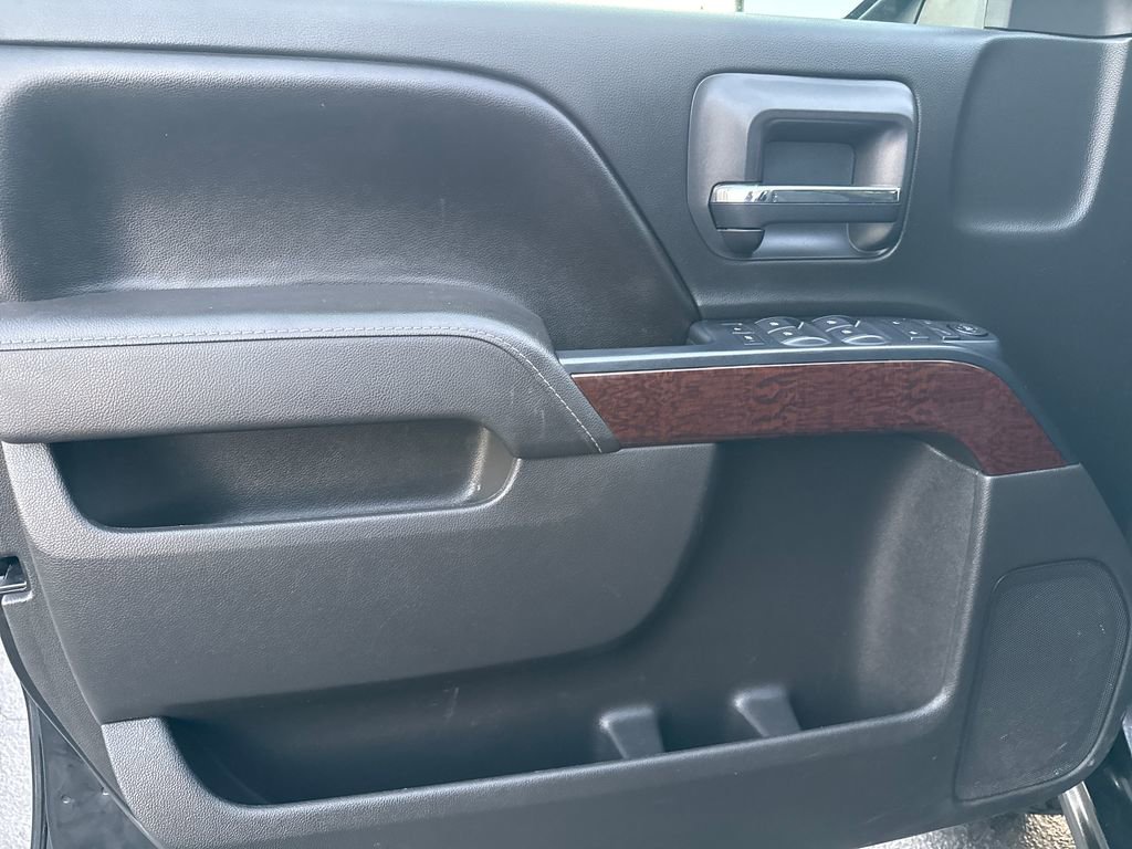 Used 2017 GMC Sierra 1500 SLE w/ SLE Value Package image 14