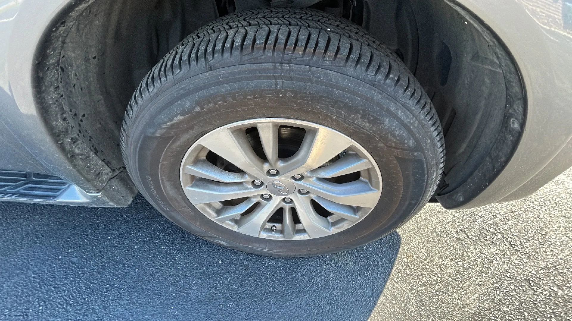 Used 2015 INFINITI QX80 4WD w/ Theater Package image 24