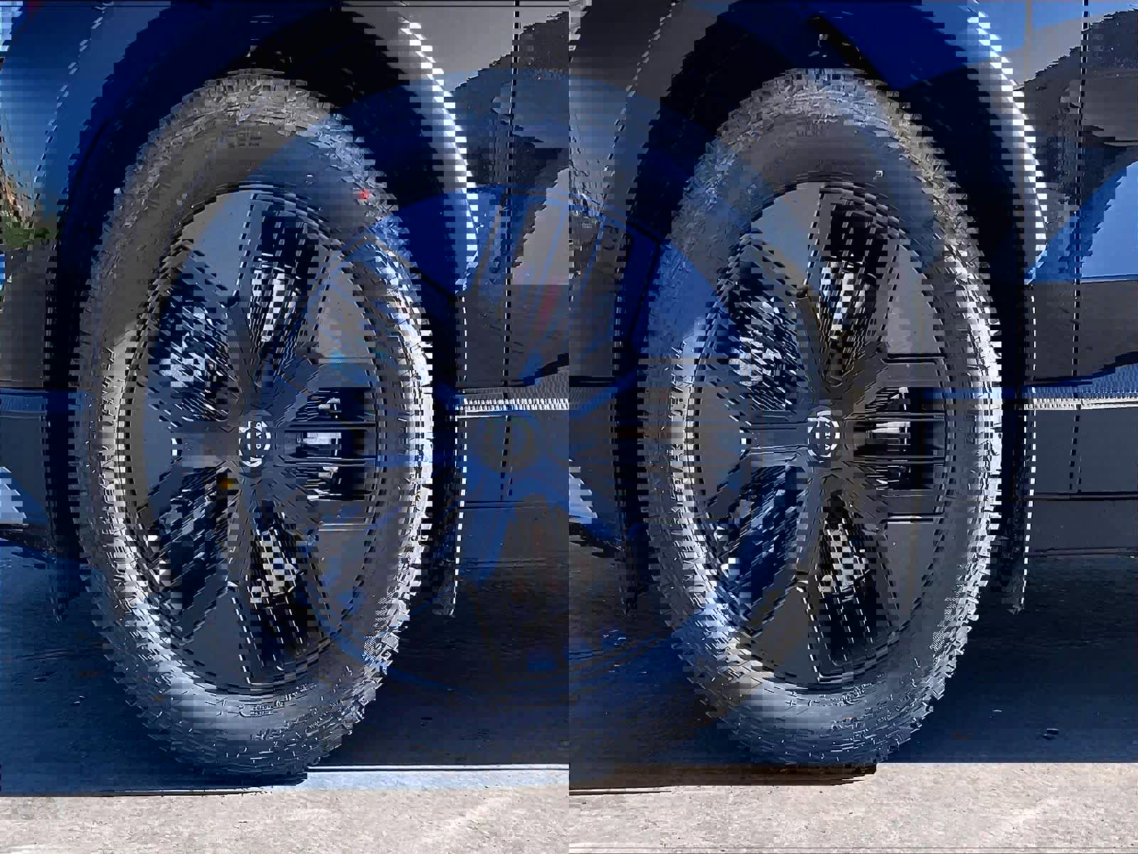 New 2026 Volvo EX30 Cross Country Ultra w/ Protection Package Premier image 14