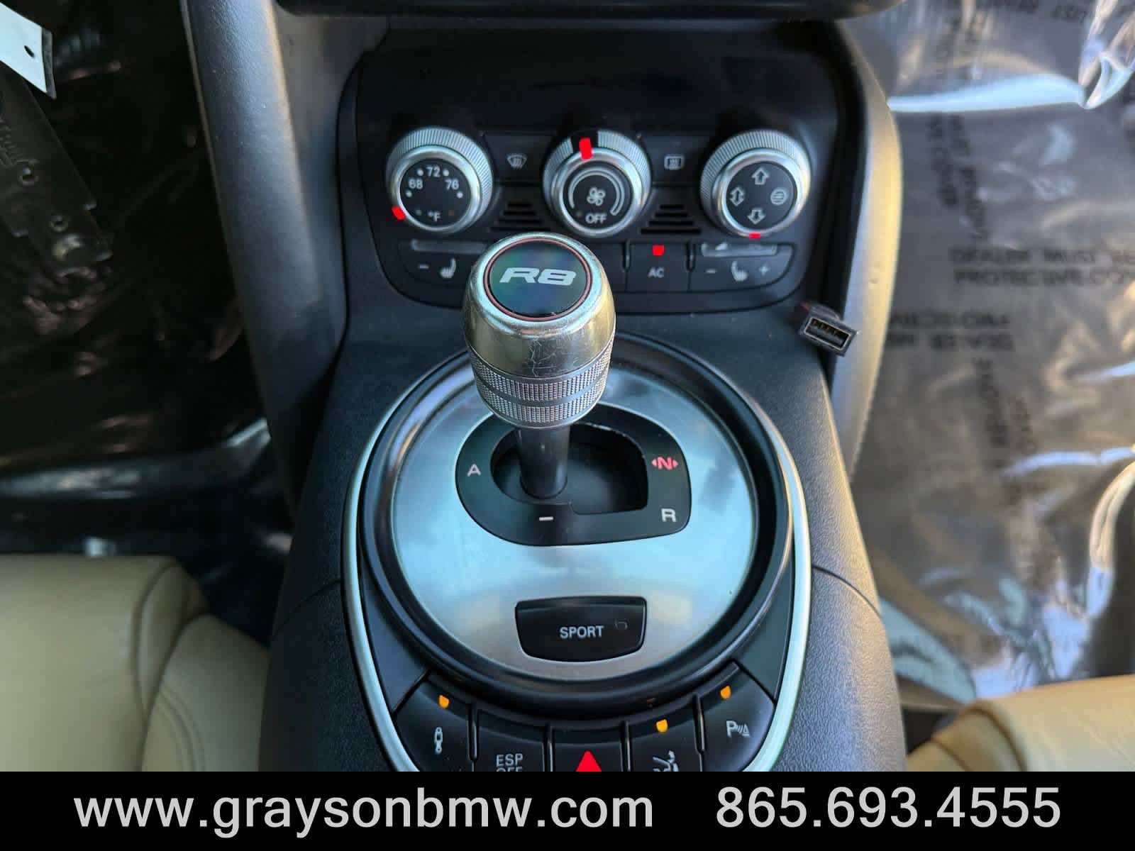 Used 2011 Audi R8 V10 AWD/4WD image 23