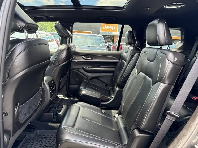 Used 2024 Jeep Grand Cherokee L Limited w/ Trailer Tow Package RWD image 23