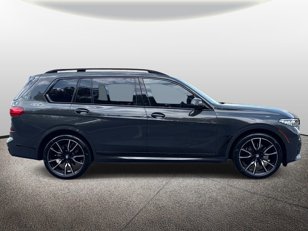 Used 2021 BMW X7 xDrive40i w/ M Sport Package AWD/4WD image 4