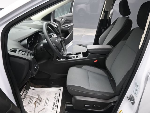 Used 2019 Ford Escape SE image 12