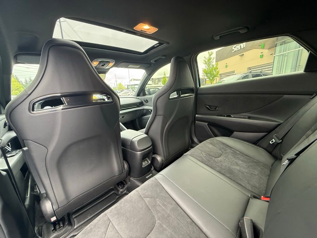 Certified 2025 Hyundai Elantra N FWD image 15
