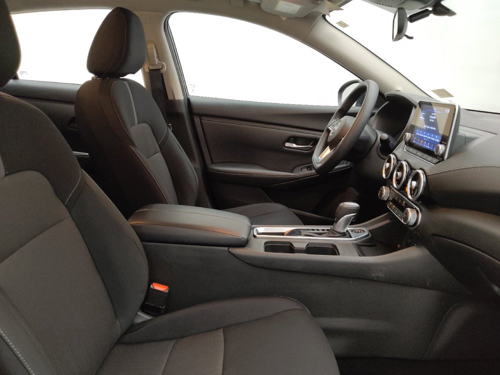 Used 2025 Nissan Sentra SV FWD image 21