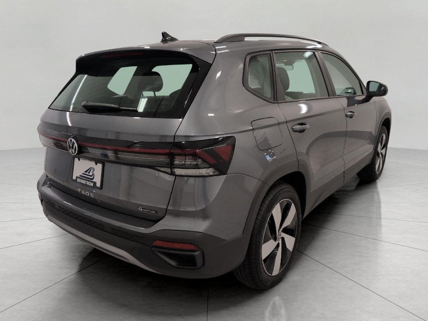 Used 2026 Volkswagen Taos S AWD/4WD image 20