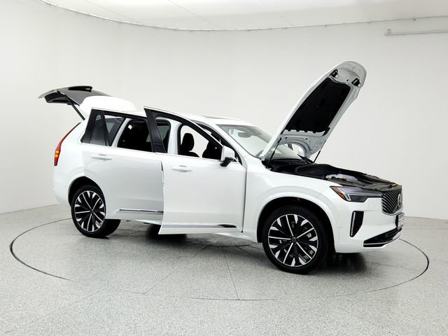 New 2025 Volvo XC90 B6 Plus w/ Protection Package Premier image 10