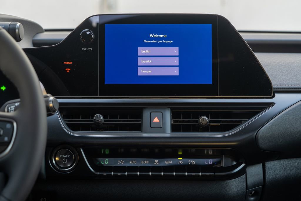 New 2026 Lexus UX 300h FWD image 15