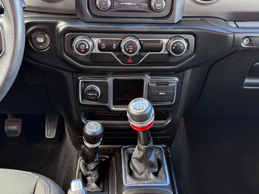 Used 2019 Jeep Wrangler Unlimited Sport AWD/4WD image 27