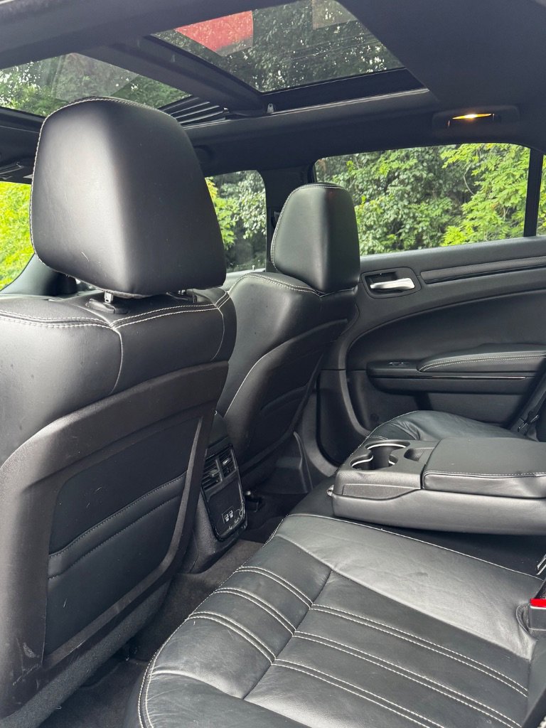 Used 2015 Chrysler 300 S w/ 300S Premium Group RWD image 16
