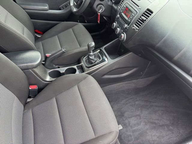 Used 2017 Kia Forte LX FWD image 30