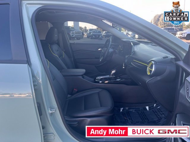 Used 2025 Chevrolet Trax ACTIV w/ Sunroof Package FWD image 37