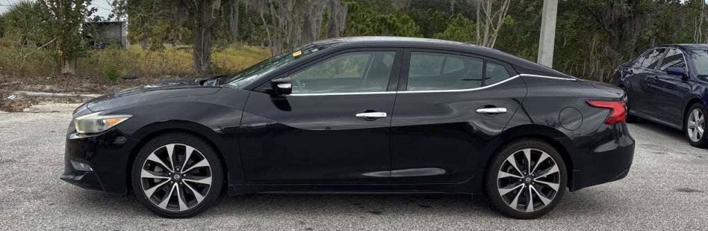 Used 2016 Nissan Maxima SR image 2