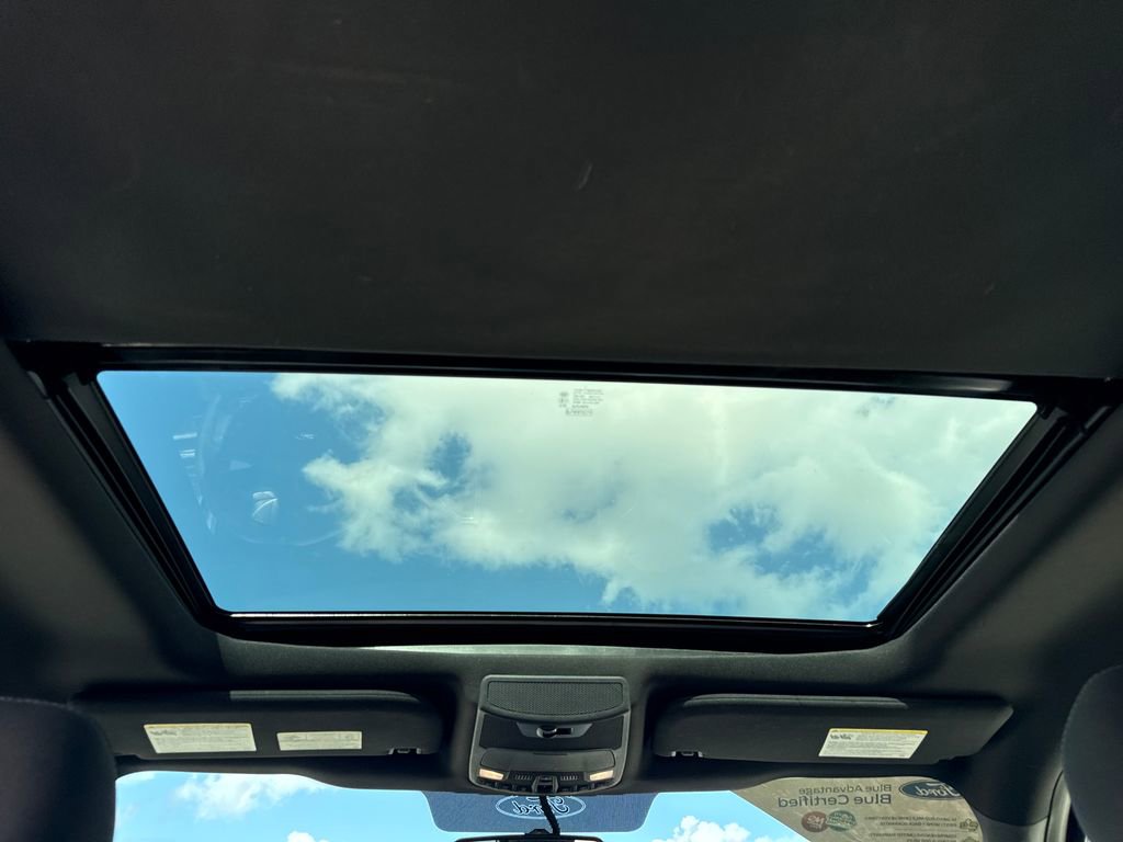 Used 2018 Ford F150 XLT w/ Equipment Group 302A Luxury image 7