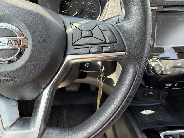 Used 2020 Nissan Rogue S FWD image 17