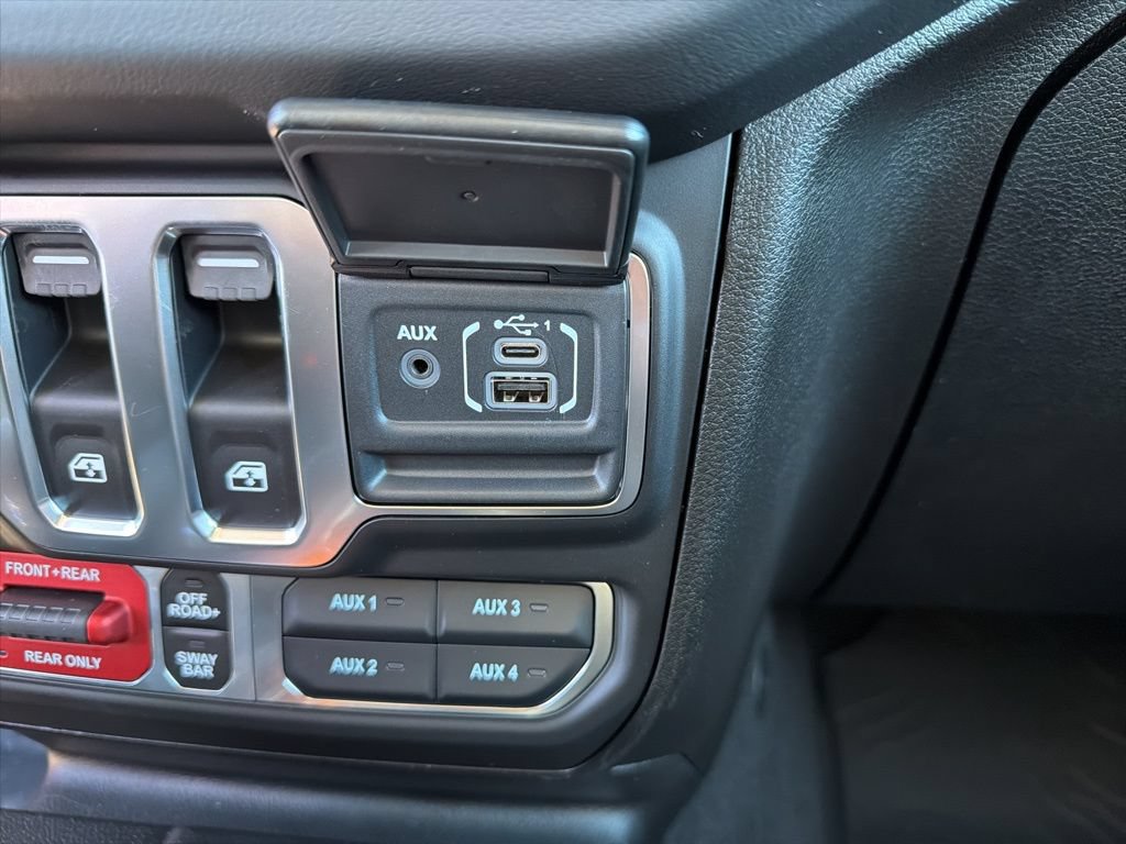 New 2026 Jeep Wrangler Rubicon AWD/4WD image 36