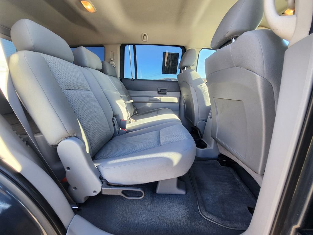 Used 2008 Dodge Durango SXT image 12