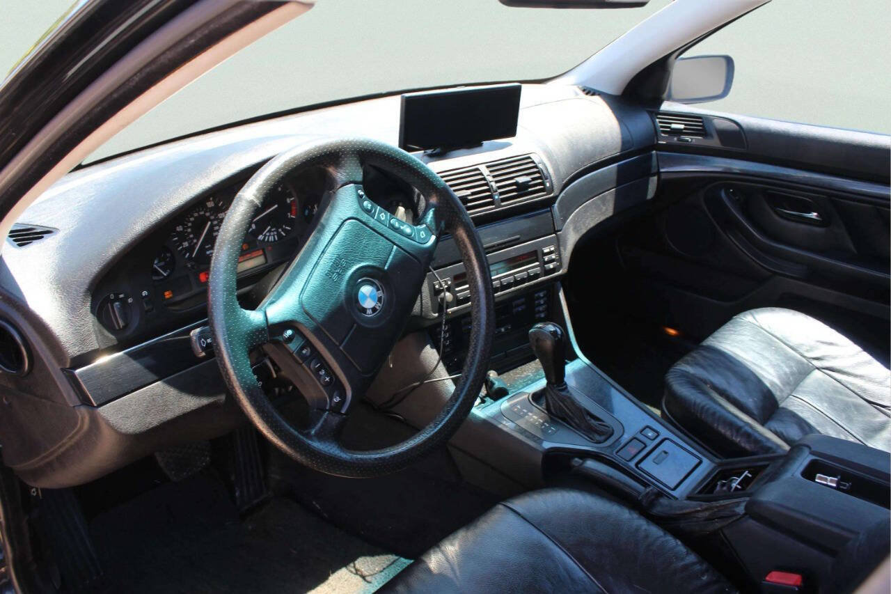 Used 1998 BMW 528i Sedan RWD image 10