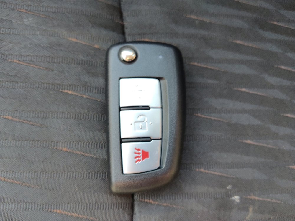 Used 2018 Nissan Rogue S image 32