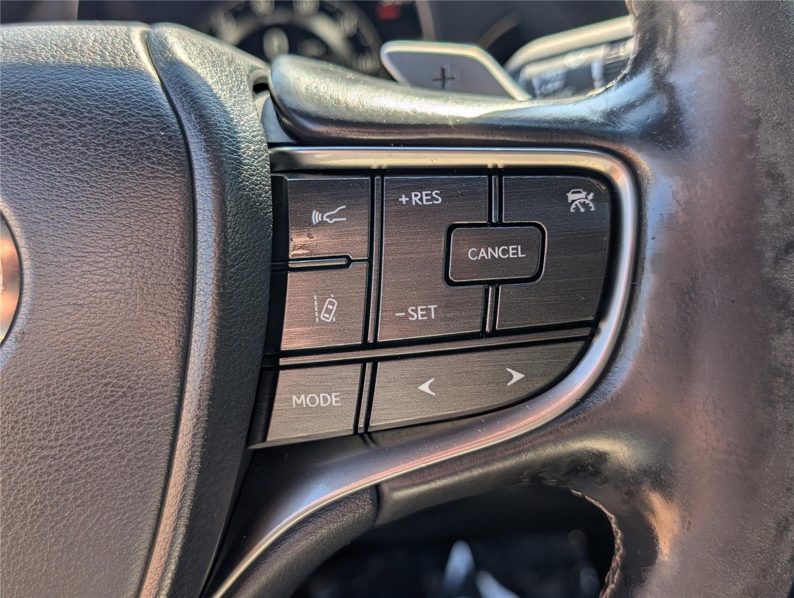 Used 2019 Lexus LS 500 AWD w/ Accessory Package (Z2) image 24