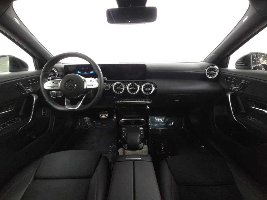 Certified 2022 Mercedes-Benz A 220 4MATIC image 24