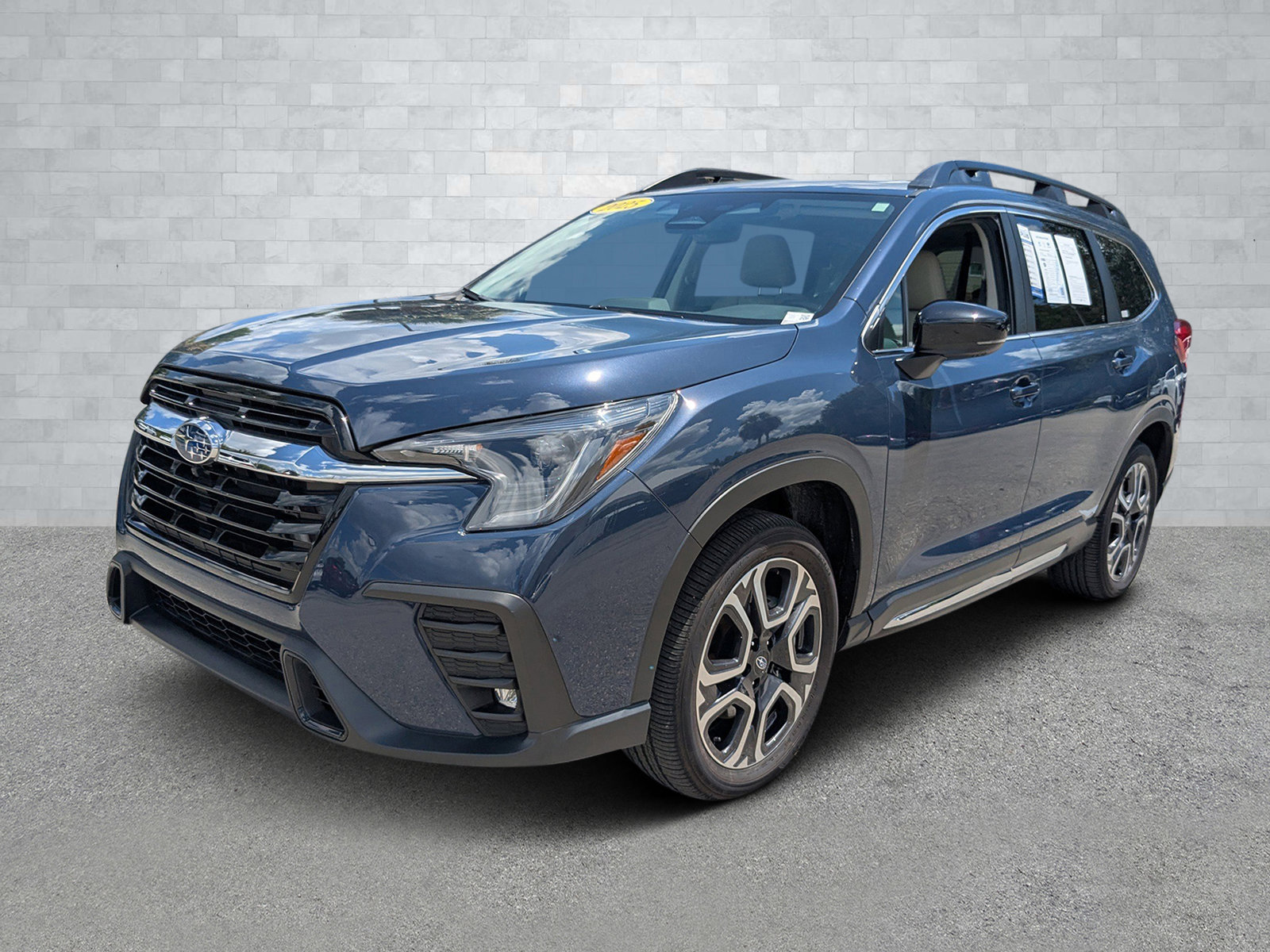 Certified 2025 Subaru Ascent Limited image 9