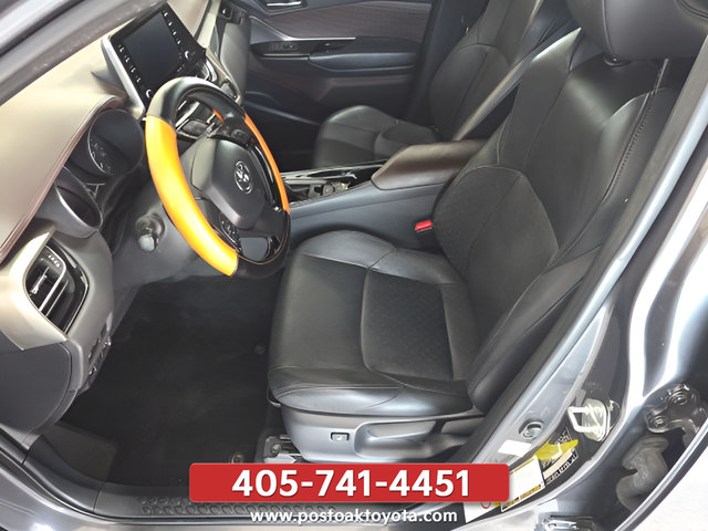 Used 2019 Toyota C-HR Limited FWD image 14