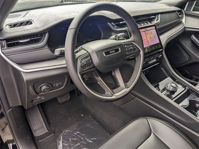 New 2025 Jeep Grand Cherokee Limited image 8