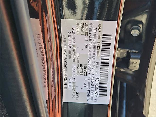 Used 2024 MAZDA MAZDA3 s FWD image 25
