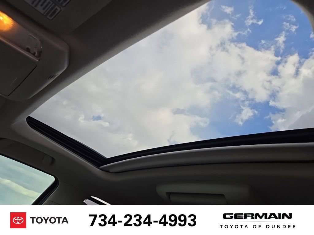Used 2012 Toyota Sequoia Platinum image 32